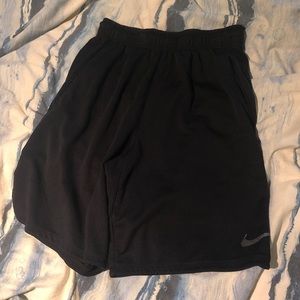 Men’s Nike basketball shorts